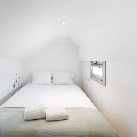 شقة Guestready - Modern Comfort In Downtown بورتو